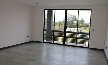 CASA EN VENTA POR ESTRENAR de 380 MTS. EN VENTA EN URBANIZACION DE PUEMBO
