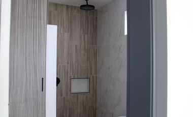 CASA EN VENTA POR ESTRENAR de 380 MTS. EN VENTA EN URBANIZACION DE PUEMBO