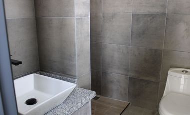 CASA EN VENTA POR ESTRENAR de 380 MTS. EN VENTA EN URBANIZACION DE PUEMBO