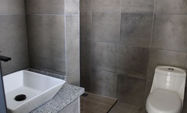 CASA EN VENTA POR ESTRENAR de 380 MTS. EN VENTA EN URBANIZACION DE PUEMBO