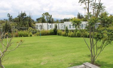 CASA EN VENTA POR ESTRENAR de 380 MTS. EN VENTA EN URBANIZACION DE PUEMBO