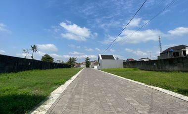 Jual Rumah Dengan Desain Cantik Lokasi Favorit Jogja Utara Dekat Stadion Maguwoharjo