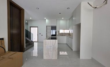 Casa en venta en Residencial Sonterra 2