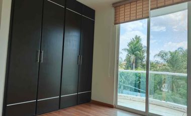 Rento amplio departamento muy cerca de Zavaleta y la recta a Cholula