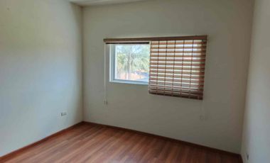 Rento amplio departamento muy cerca de Zavaleta y la recta a Cholula