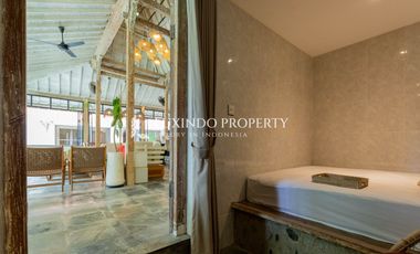 DISEWAKAN VILLA DENGAN 4 KAMAR TIDUR DI BERAWA