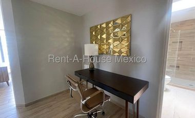 Puerta Real departamento de 3 recamaras IO2637