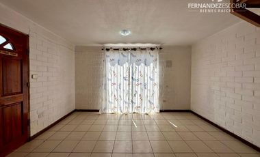 CALLE LARGA - ARRIENDA CASA DOS PISOS 3D 1B 2E - VILLA JARDINES DE CALLE LARGA