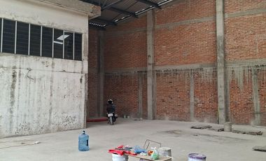 LOCAL COMERCIAL NUEVO EN RENTA EN EL MIRADOR FRENTE A HOSPITAL LOS PILARES IDEAL PARA FRANQUICIA