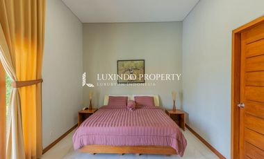 DIJUAL VILLA DENGAN 4 KAMAR TIDUR DI SANUR