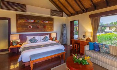 LUXURIOUS 6 BEDROOMS WITH BREATHTAKING UNBLOCKED OCEAN VIEW VILLAS IN PANDAWA