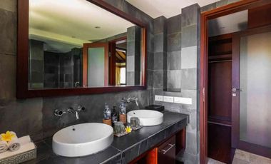 LUXURIOUS 6 BEDROOMS WITH BREATHTAKING UNBLOCKED OCEAN VIEW VILLAS IN PANDAWA