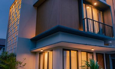 Rumah Baru 3 Lantai Modern Minimalis di Jakarta Selatan, DP 0% Cicilan Mulai 15 Jutaan, Lokasi 5 Menit ke Pintu Tol Joglo – FREE PPN & Balik Nama SHM