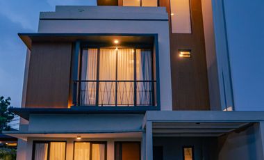 Rumah Baru 3 Lantai Modern Minimalis di Jakarta Selatan, DP 0% Cicilan Mulai 15 Jutaan, Lokasi 5 Menit ke Pintu Tol Joglo – FREE PPN & Balik Nama SHM