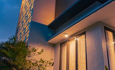 Rumah Baru 3 Lantai Modern Minimalis di Jakarta Selatan, DP 0% Cicilan Mulai 15 Jutaan, Lokasi 5 Menit ke Pintu Tol Joglo – FREE PPN & Balik Nama SHM