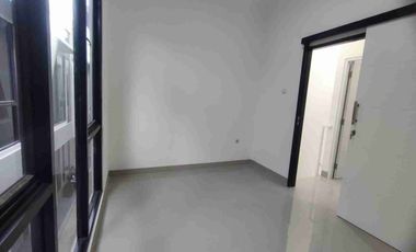 Rumah murah strategis akses transportasi dekat  stasiun pondok jati jakarta timur matraman