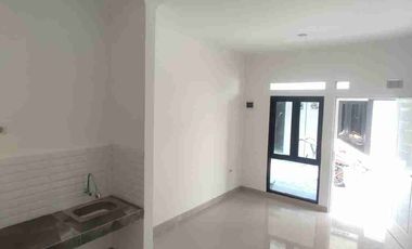 Rumah murah strategis akses transportasi dekat  stasiun pondok jati jakarta timur matraman