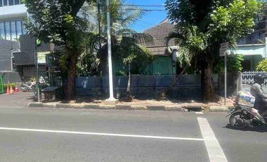 BUTUH CEPAT !! PINGGIR JALAN BESAR 465m² TEBET BARAT DALAM – HITUNG TANAH