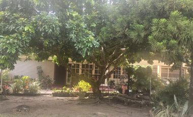 [Cocok untuk bisnis disebelah Sbux & Rumah Sakit] Rumah Ronggowarsito 40A Lokasi Strategis di depan jalan utama