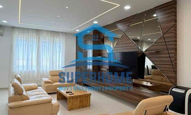 Disewa rumah cantik 2 lantai di Royal Grande