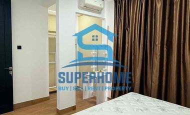 Disewa rumah cantik 2 lantai di Royal Grande