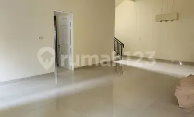 Dijual Rumah Luas 255 m2 3lt Furnished Siap Huni Di Jl.kesehatan Jakarta Pusat