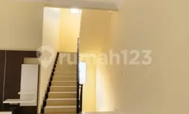 Dijual Rumah Luas 255 m2 3lt Furnished Siap Huni Di Jl.kesehatan Jakarta Pusat