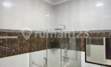 Dijual Rumah Luas 255 m2 3lt Furnished Siap Huni Di Jl.kesehatan Jakarta Pusat