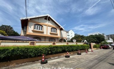 Single House for Sale in a Prime Location – Ramkhamhaeng Soi 12, Yaek 4