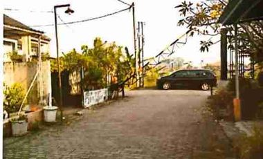 DI JUAL RUMAH
PERUM PERMATA JAYA BLOK A NO 1
KEL. : KATERUNGAN
KEC. : KRIAN
KAB  : SIDOARJO