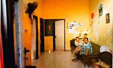 DI JUAL RUMAH
PERUM PERMATA JAYA BLOK A NO 1
KEL. : KATERUNGAN
KEC. : KRIAN
KAB  : SIDOARJO