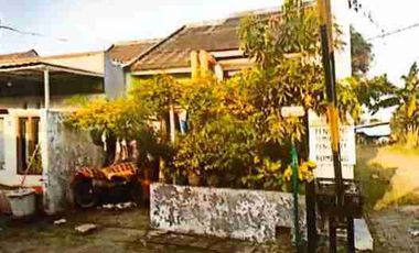 DI JUAL RUMAH
PERUM PERMATA JAYA BLOK A NO 1
KEL. : KATERUNGAN
KEC. : KRIAN
KAB  : SIDOARJO