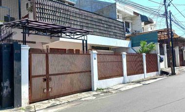 Jual Rumah 2 Lantai Bagus SHM Jakarta Barat