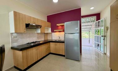 Departamento amoblado en conjunto habitacional