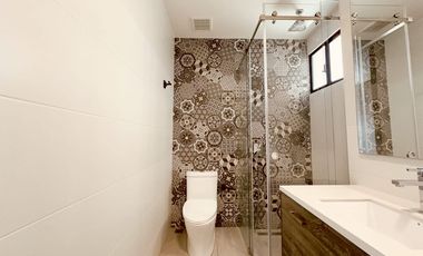 Renta de Departamento, Sector Santa Lucía Alta - San Juan Alto, Cumbayá, Ecuador