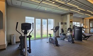 New, 1BR, furnished condo for rent with parking and free WIFI near DLSU CSB, MOA , PGH, UPM, Makati, LRT