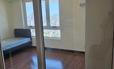 New, 1BR, furnished condo for rent with parking and free WIFI near DLSU CSB, MOA , PGH, UPM, Makati, LRT