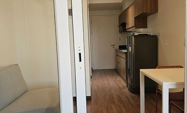 New, 1BR, furnished condo for rent with parking and free WIFI near DLSU CSB, MOA , PGH, UPM, Makati, LRT