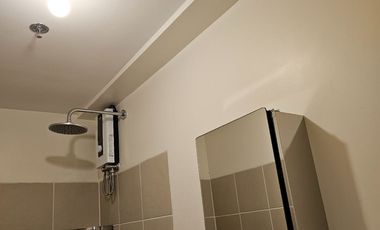 New, 1BR, furnished condo for rent with parking and free WIFI near DLSU CSB, MOA , PGH, UPM, Makati, LRT