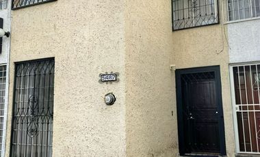 Casa con privilegiada ubicación a 3 cuadras del Parque Metropolitano