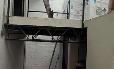 BODEGA EN RENTA en esquina sobre Av. Cointzio
