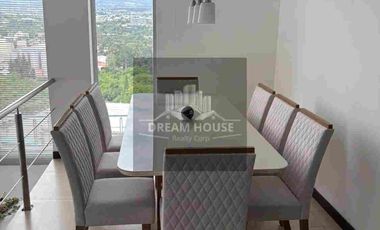 Venta de Suite Dúplex de 1 dormitorio, Sector Cumbayá, Ecuador