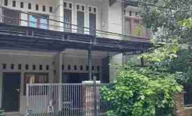 rumah megah di taman gigi galaxy Bekasi Selatan