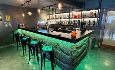 Renta de Local Comercial Amoblado de 7 ambientes, Sector La Pradera, Quito, Ecuador
