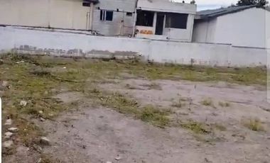 Renta de Terreno con Casa, Sector Tumbaco, Ecuador