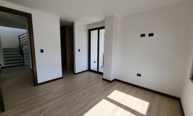 Casa en venta en Challuabamba en condominio privado – 4 dormitorios