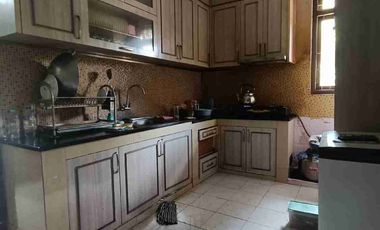 TURUN HARGA Di jual cepat tanah sangat luas didalam ada rumah  sangat luas juga di Cipondoh raya Tangerang