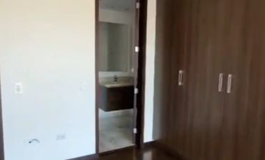 Renta de Departamento Amoblado de 3 dormitorios, Sector Bellavista, Quito, Ecuador