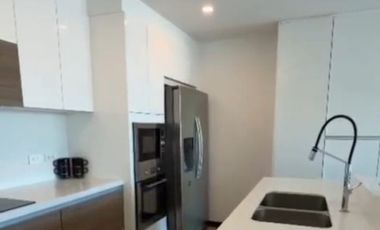 Renta de Departamento Amoblado de 3 dormitorios, Sector Bellavista, Quito, Ecuador