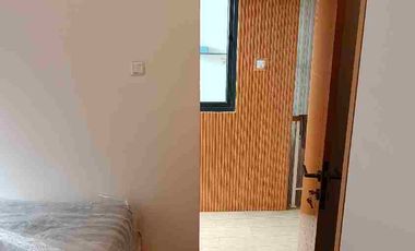 Dijual Cepat Rumah 2 Lantai Full Furnished Lokasi Strategis Di Kalibaru Depok